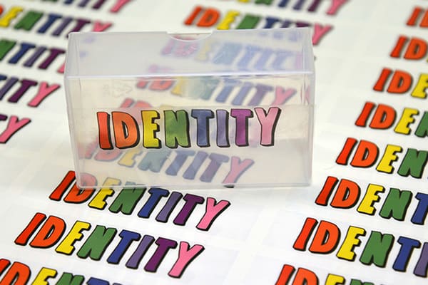 15 Inspiring Examples of Minimal Sticker Designs