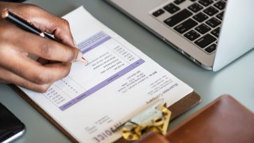 writing an invoice